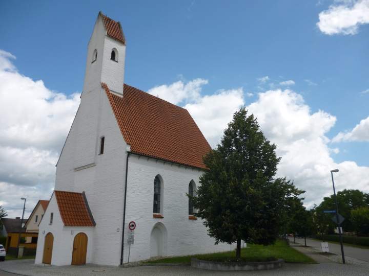 Kirche Peutenhausen 01